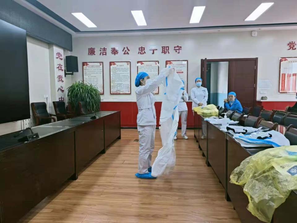 平涼市全力備戰，為支援上海醫療隊開展專項業務培訓